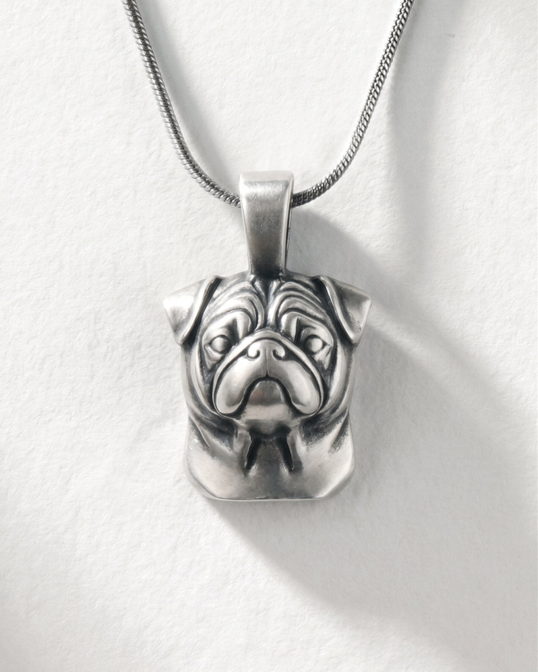 PUG / PENDANT ®